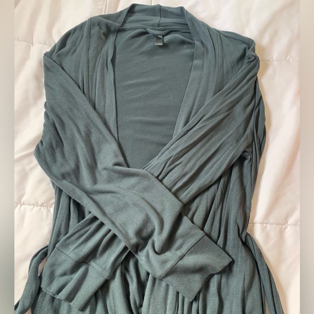 Skims: Long Soft Lounge Robe